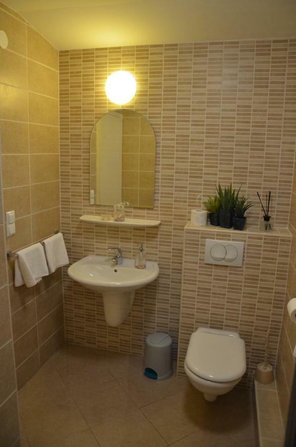 Apartments Mango II บัชกา ภายนอก รูปภาพ