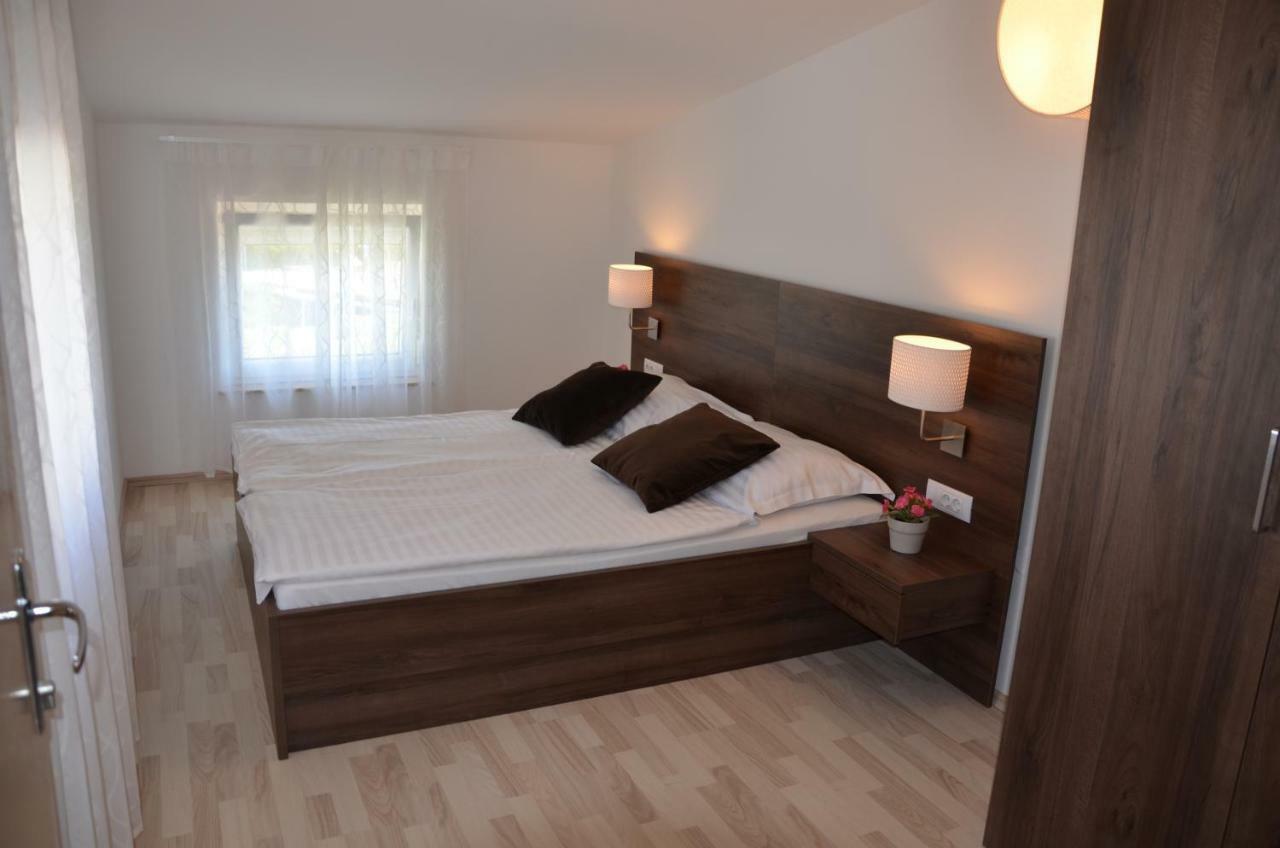 Apartments Mango II บัชกา ภายนอก รูปภาพ