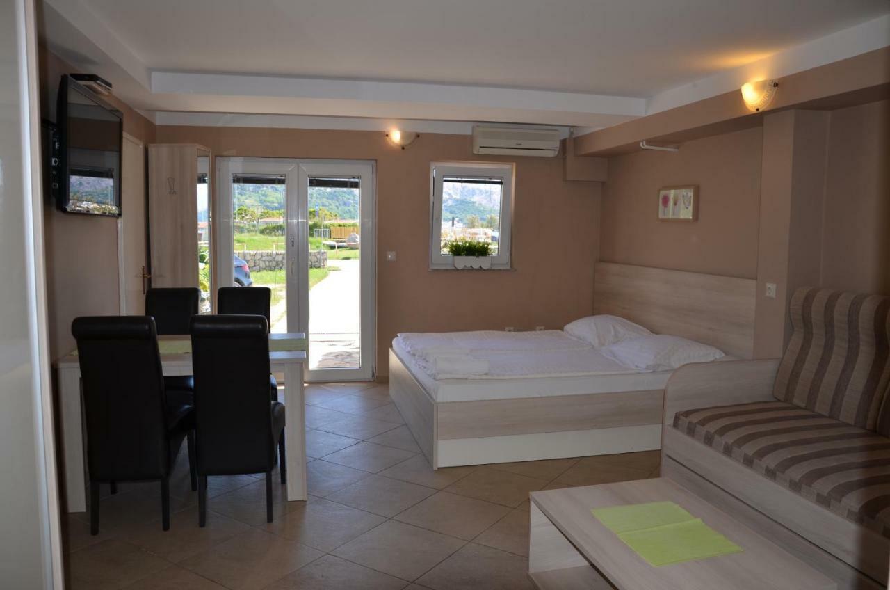 Apartments Mango II บัชกา ภายนอก รูปภาพ