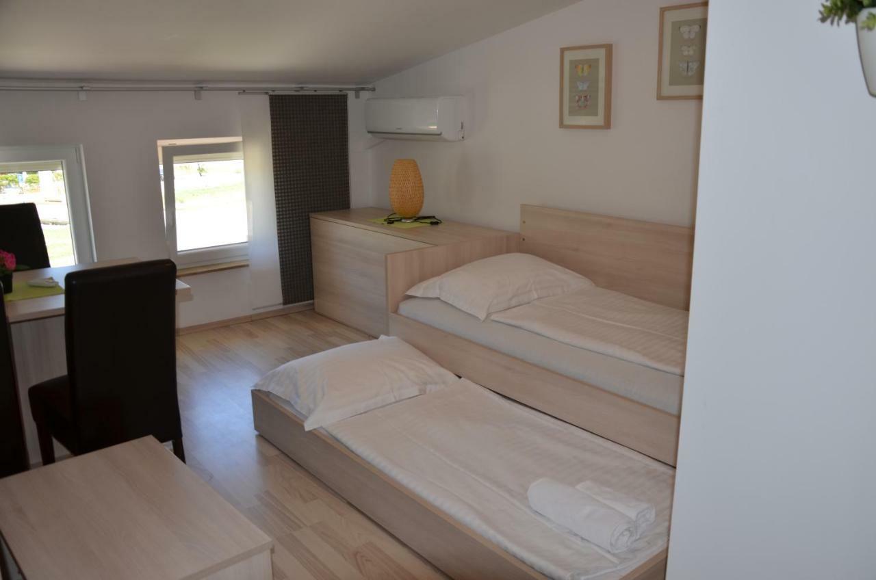 Apartments Mango II บัชกา ภายนอก รูปภาพ
